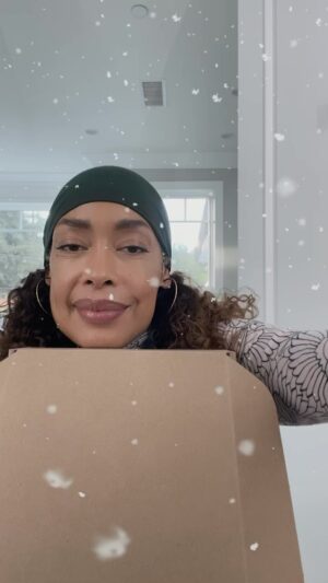 Gina Torres Instagram - Thank you @rizoscurls for this amazing care package!! Again, not getting a kick back, just helping my curly coiled wavy headed sisters out there! 💕