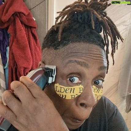 Gina Yashere Instagram - I've had no time to get to my barber @kgsuperstar, as I'm back in the writers' room for @bobheartsabishola. YES! Thank you @wgawest! & all my picket buddies. WE WON THAT SHIT! Now we gotta have scripts ready for when the actors win, so we can get everyone back to work. All this to say, I'm cutting my own hair for my show tomorrow in DC at @kennedycenter with @dnice, and my book signing at @octavias_bookshelf on Saturday 6pm in Altadena, my home town! Come hang, & laugh at my bad fade 🤣 DON'T ASK ME SHIT!! ginayashere.com for deets Eye patches from @boldenusa #buyblack