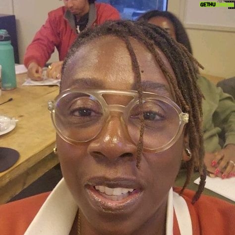 Gina Yashere Instagram - Tonight's the night!!!! @bobheartsabishola @cbstv WATCH IT!!!!!