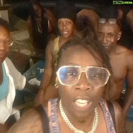 Gina Yashere Instagram - Choons on Tuesday after dark!!!! So you can see all that melanin & Ninja π poppin' Better late than never π My bruv loves to be around the girls π OO OS IT??? GIMME THE ARTIST! GIMME THE YEAR! #Choonsontuesdays #choonsontuesday #noshazam #under30sdontevenbother #thisaintyourgame
