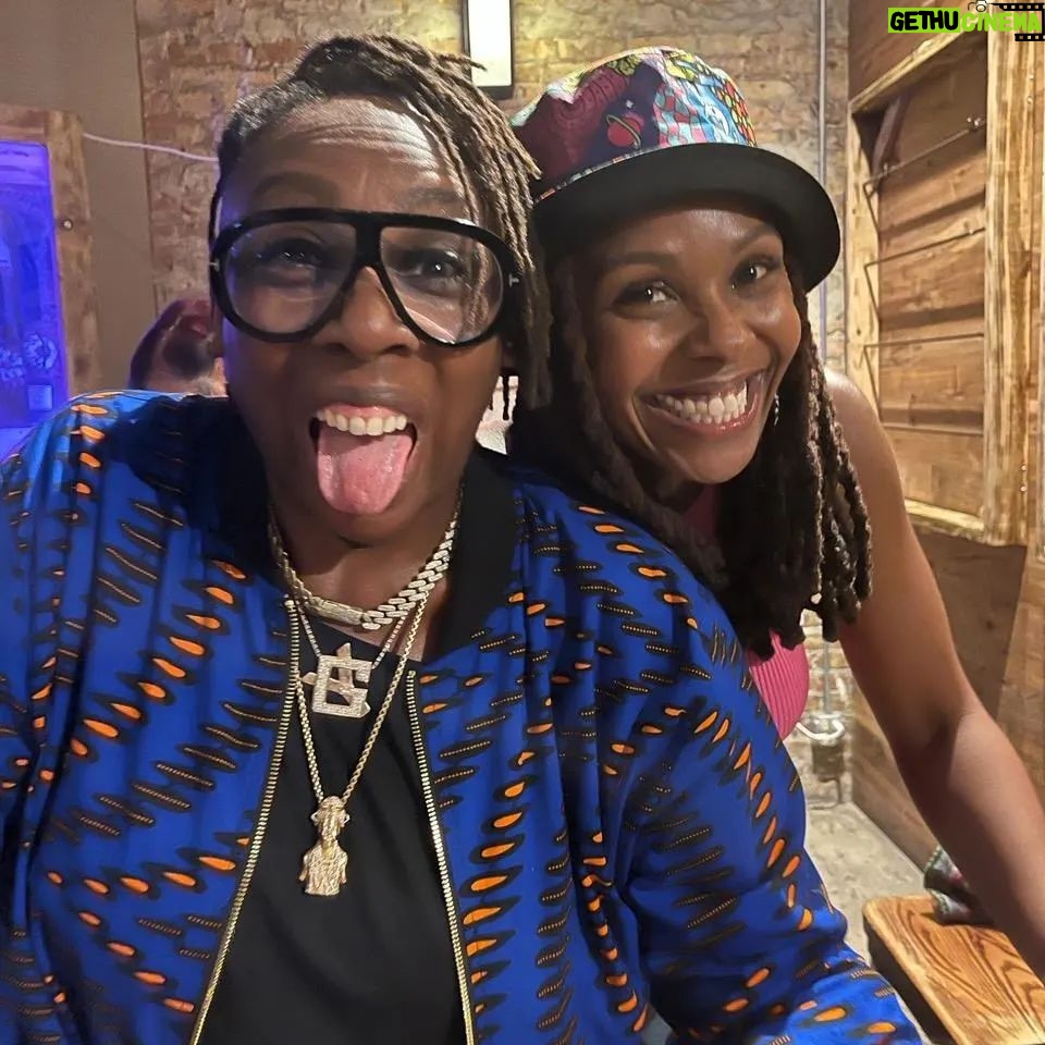 Gina Yashere Instagram - Well Chicago, what can I say! What a venue, @thaliahallchicago, what an audience. What a city! #thewomankingofcomedy tour so far has been🔥 Thanx to all of you who came out & lined up for over an hour after the show & bought all my books! The rest of you who bought after we'd run out, we'll get yours mailed ASAP! Thanx to my opener @kellyehoward who kilt it! & my @djkceaser who hyped the crowd & my set! @cfcarter8 , @marymorten & my in laws Paul & @sunnyfisch who corralled half the city to my show @onthemoonarts for finding me all these cool AF venues Truly love & appreciate you all! Fly af reversible jacket from @ofuure, a burfday present from my wonderful @bobheartsabishola costume department, @karlastyle @alicogodachy @andrearosedas @kara_l_owens DC! YOU'RE UP NEXT! GET YOUR TICKETS! DON'T ASK ME SHIT!! GINAYASHERE.COM FOR DEETS WASHINGTON DC PORTLAND OR DETROIT LOS ANGELES MONTREAL TORONTO
