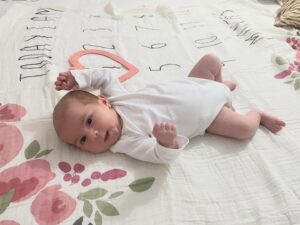 Gioia Arismendi Instagram - 1 Mes de Gala 💎 Isabella 🪷 30.11.2023 
.
La vida es bella 😍
.
Enamorada de las Reinas de mi corazón las maestras de mi alma Stella ⭐️ Vera 🍀 la primogénita quien acompaña con todo su amor a la hermanita 💕💝💕
.
Gracias Gracias Gracias porque #yosignifico #iamenough #yosoy Soham I Am Gioia Arismendi en Abundancia y Prosperidad rodeada de Éxito y Amor! Amén!!! 💟🕉☮️⚛️
.
Gracias al Universo 🌌 a Dios Padre Madre a la Vida en mi máximo esplendor como #gioiamom #gioiamoms la mejor y más importante faceta de mi vida, abrazando y amando este privilegio de ser madre de 2 hermosas princesas 👸!!! 
.
#LactanciaMaternaExclusiva #PuraVida #PuroAmor #lechematerna 
.
Siempre en el único e infinito camino #AmorMotorDelMundo 
#gioiaarismendi 
#bambolabygioia 
#gioiamom #gioiamoms 
#espaciomadre 
#gioiainfinita❤️ 
#gioiarte 
#familia #hijas #GalaIsabella #1mes #hermanas #stellavera #mamitabella #amorincondicional #Agradecidas #Gracias #GraciasDios