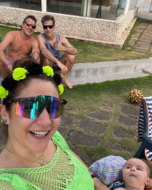 Gioia Arismendi Instagram - 05.01.2023 Mi Cumple Vida 40 Feliz 🎈♥️🧿🪬⭐️💎 a mi si me encanta cumplir años y celebrarlo!!! 
.
40 y contando Salud Dinero y Amor 🎁 mucha Gioia por venir!!! Muy feliz de ser #gioiamom #gioiamoms es algo maravilloso e indescriptible!!! Celebro la vida y que la vida me haya dado la fortuna y felicidad de dar vida de ser mamá con todas las ganas la entrega y el amor absoluto que solo un padre-madre puede entender dar y cocrear!!! ❤️🥰😍
.
Gracias Gracias Gracias a la vida que me da tanto! Gracias Padre Madre por ser siempre mi luz y mi camino! 
Gracias Familia Amigos Hermanos gracias por estar y por ser parte importante de mi existir!!! 
Gracias Gracias Gracias por mis hijas mis princesas mis mayores tesoros y deseos #StellaVera ⭐️🍀 #GalaIsabella 💎🪷 todo mi universo mis grandes maestras mi existir!!! 
Gracias Gracias Gracias porque #yosignifico #iamenough #yosoy Soham I Am Gioia Arismendi en Abundancia y prosperidad rodeada de Exito y Amor! Amén!!! 💟🕉☮️⚛️
.
Siempre en el único e infinito camino #amormotordelmundo 
#gioiaarismendi 
#bambolabygioia 
#gioiamom #gioiamoms 
#gioiainfinita❤️ 
#Agradecida #Gracias #graciasdios