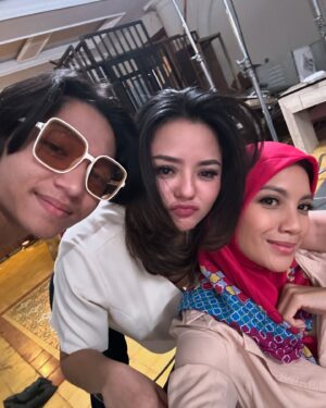 Girindra Kara Instagram - Hello Gemini season~