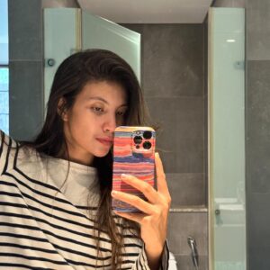 Girindra Kara Instagram - Selamat Hari Kartini perempuan-perempuanku! ❤️
Walaupun aku teh awewe dengan jeroan lalaki manja nan cengeng 😌
You know you love me xx
