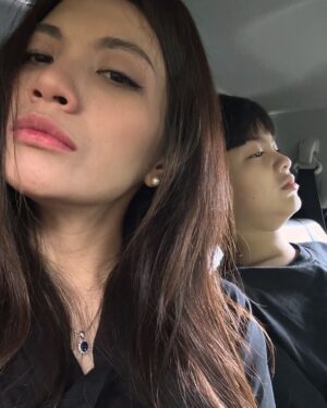 Girindra Kara Instagram - Capek banget berhari-hari nangisin orang di slide kedua 😪