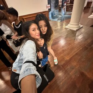 Girindra Kara Instagram - Selamat Hari Kartini perempuan-perempuanku! ❤️
Walaupun aku teh awewe dengan jeroan lalaki manja nan cengeng 😌
You know you love me xx