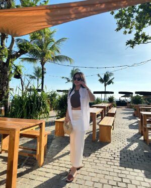 Gita Sucia Instagram - 🌞🌊