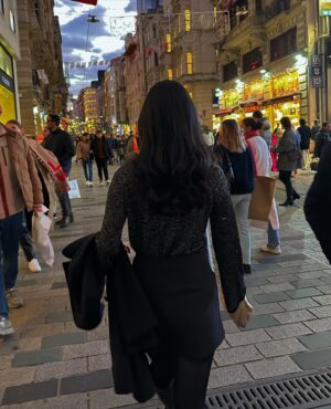 Gita Sucia Instagram - sushi night in Istanbul, cuz why not(?)