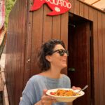 Giulia Bevilacqua Instagram - Tra le mie cose preferite: Mangiare (da Adolfo ancora meglio) in compagnia dei miei supereroi preferiti. @clavelnic ❤️ @daadolfopositano