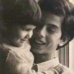 Giulia Bevilacqua Instagram – Auguri fratellone mio. 
Sei la mia roccia, l’abbraccio in cui mi piace abbandonarmi, il giullare che mi scalda il cuore, la persona su cui posso sempre contare. Se non ci fossi bisognerebbe inventarti. 
Ti voglio tanto bene ❤️
@paolo.bevilacqua.180 @paolobevii