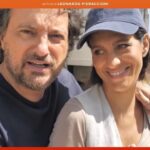 Giulia Bevilacqua Instagram – E se vi dicessimo che #PareParecchioParigi è tratto da una storia vera? E che ci sono anche Nino Frassica e Chiara Francini, che sono molto bravi? 😜
Stiamo arrivando, dal 18 gennaio AL CINEMA!
.
.
.
@leonardo_pieraccioni @chiarafrancini @giuliabevi @ninofrassicaoff @giorgia_trasselli @massimoceccherinireal @giorgioborghetti23 @giannidaddario @rai_cinema #LevanteFilm #comingsoon #01distribution #soloalcinema