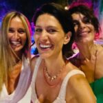 Giulia Bevilacqua Instagram - Ridere come vent'anni fa... anzi, più di prima. #centrosperimentaledicinematografia @purplevalentine @federicaflavoni ❤️💃