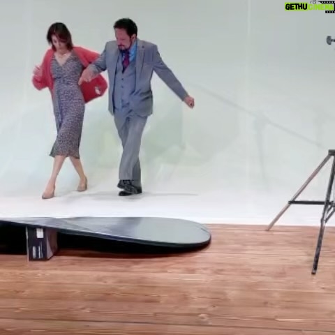 Giulia Bevilacqua Instagram - VOLEVO UN FIGLIO MASCHIO Di #neriparenti con @enricobrignano, me e tanti giovani bravi attori. DA DOMANI 5 OTTOBRE AL CINEMA Noi ci siamo divertiti tanto. Secondo me lo farete anche voi. Andate al cinema e fatemi sapere. @medusafilmofficial @othersrl @maxmara @santoniofficial @simonebelliagency