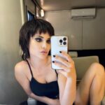 Giulia Elettra Gorietti Instagram – Non sono io in questa posa.
É COCO.
Nuovo film nuova avventura…sento la mancanza di Claudia ma Coco ha una forte personalità quindi a breve riuscirà a prendere il suo posto.☺️🖤
.
.
.
.
.
.
#actress #30annidimeno #coco #set #italianset #italiancomedy #commediaitaliana #camaleo #roulotte