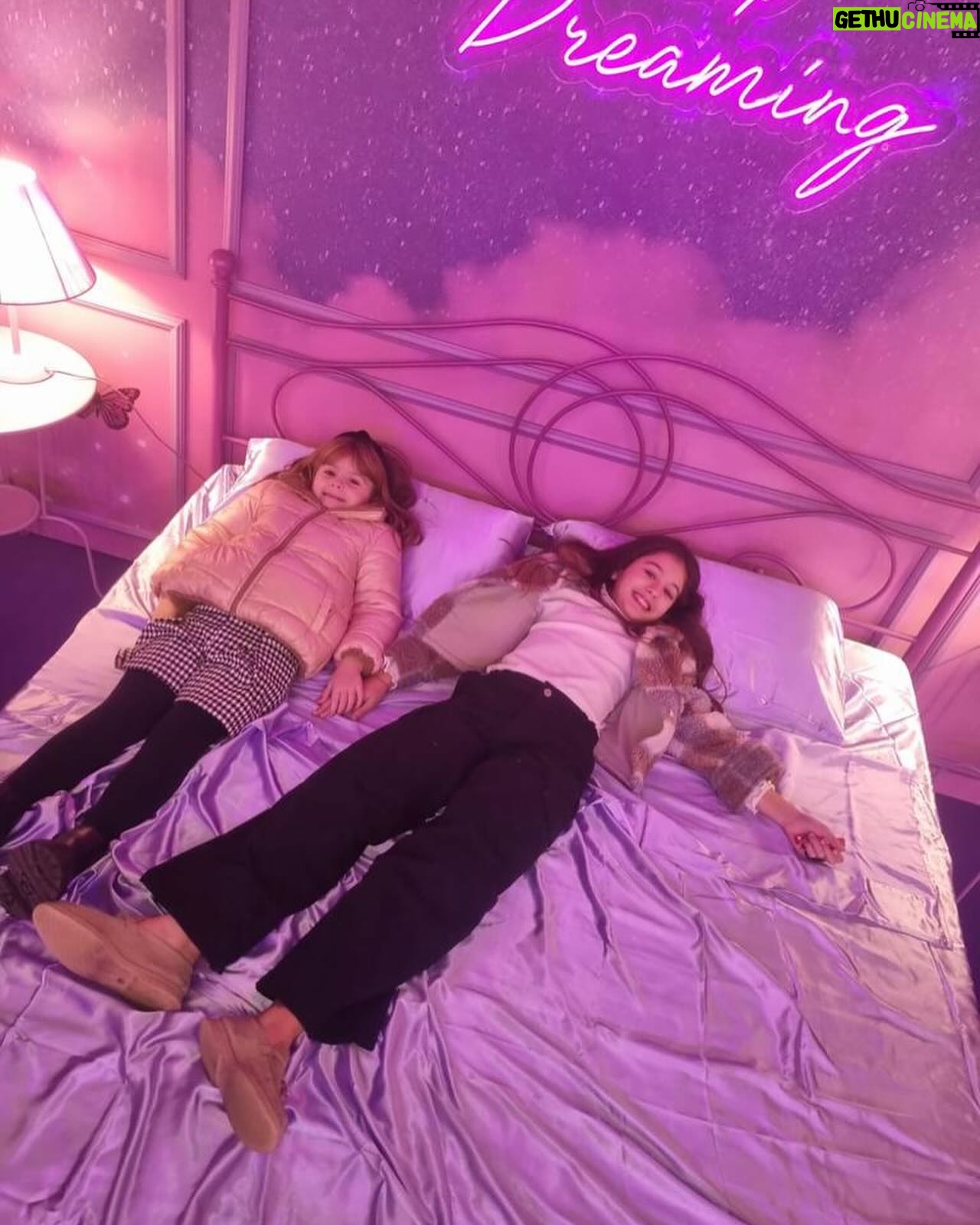 Giulia Elettra Gorietti Instagram - Un pomeriggio bellissimo al @museumofdreamers . . . . . . . #museumofdreamersroma #girls #italian #brasilian #german #portuguesa #moms #daughters #giuliaelettrago #funny #happy #barbiehouse #barbie