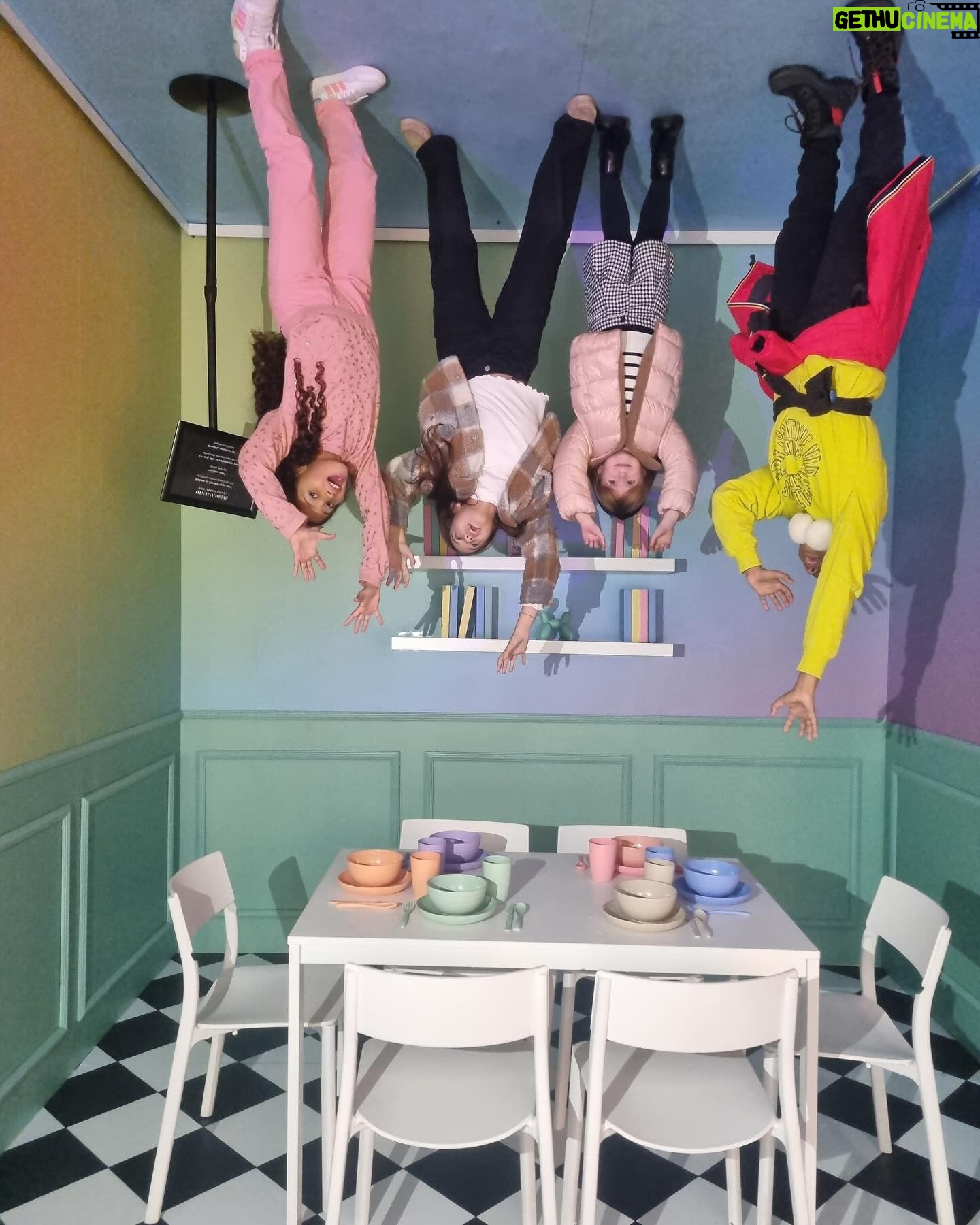 Giulia Elettra Gorietti Instagram - Un pomeriggio bellissimo al @museumofdreamers . . . . . . . #museumofdreamersroma #girls #italian #brasilian #german #portuguesa #moms #daughters #giuliaelettrago #funny #happy #barbiehouse #barbie
