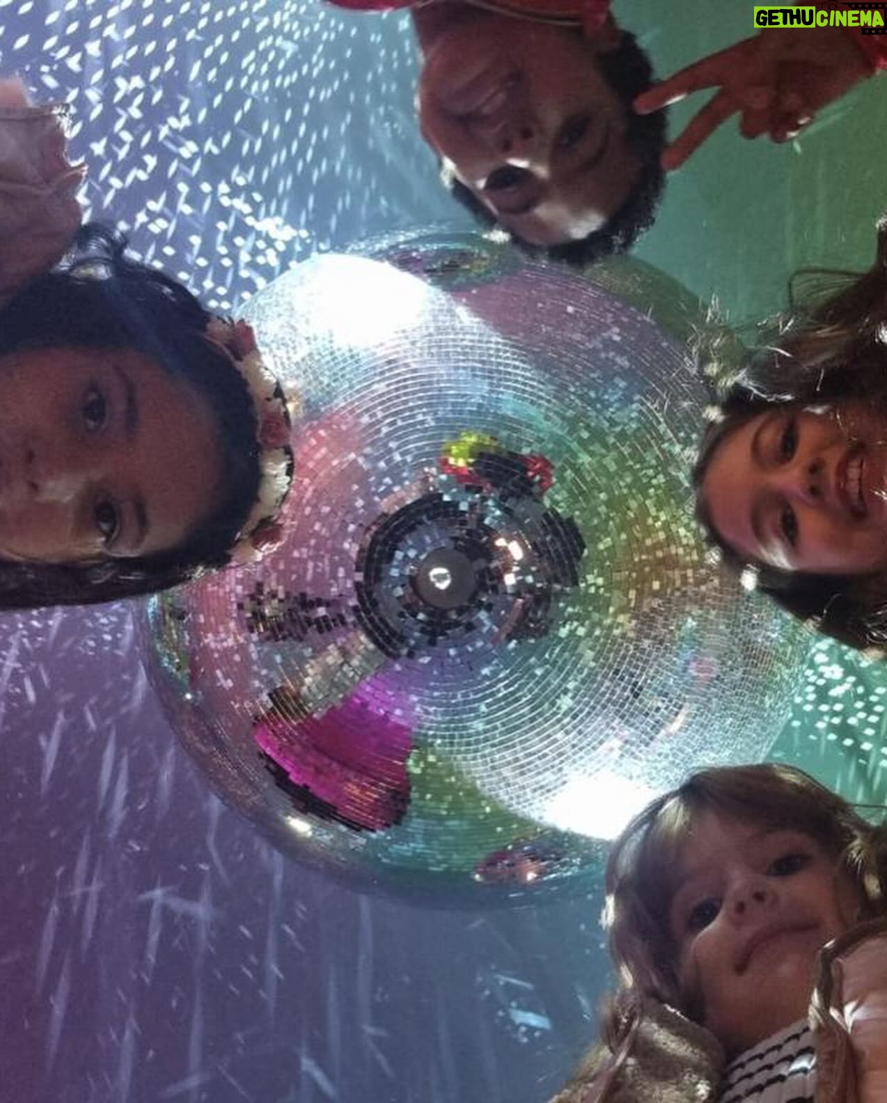 Giulia Elettra Gorietti Instagram - Un pomeriggio bellissimo al @museumofdreamers . . . . . . . #museumofdreamersroma #girls #italian #brasilian #german #portuguesa #moms #daughters #giuliaelettrago #funny #happy #barbiehouse #barbie