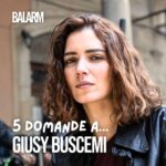 Giusy Buscemi Instagram - Solare, intraprendente e siciliana. Conosciuta da molti amanti delle fiction RAI per il ruolo di Teresa Iorio ne “Il Paradiso delle Signore” e nel cast di “Un passo dal cielo 6” adesso è “Vanina”. Dal suo luogo del cuore al proverbio siciliano preferito @giusybuscemii (Vanina) ci racconta di sé in una video intervista esclusiva! Dal 2012, anno in cui è stata eletta Miss Italia, l’attrice Menfitana ne ha fatta di strada, diretta dal suo carattere e dalla sua apertura alle occasioni della vita, non avendo fin da subito chiaro che il suo futuro fosse nel mondo del cinema. Una vita tra la campagna siciliana e il set, oggi l’ex reginetta ha fatto “grandi cose” come sognava da bambina. Una fra tante coniugare la sua carriera da attrice e modella con ben tre gravidanze. #balarm #vanina #catania #mediaet #giusybuscemi #canale5 #serietv