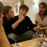 Giusy Buscemi Instagram – Questa sera si chiude un percorso bellissimo.
Io mi emoziono e piango perché penso a quanta Vita é passata in questi mesi di riprese. 
Grazie per averci seguito.! (Vi leggo tutti ma non riesco sempre a rispondere)
Ecco per voi un po’ di scatti inediti 💚

L’alba più bella dalle 5 Torri 
Il Taboo Pacifico della sera 
Foto raccordo (cum linguam) 
Bboni i funghi! 
Merende 
Fonte di ispirazione