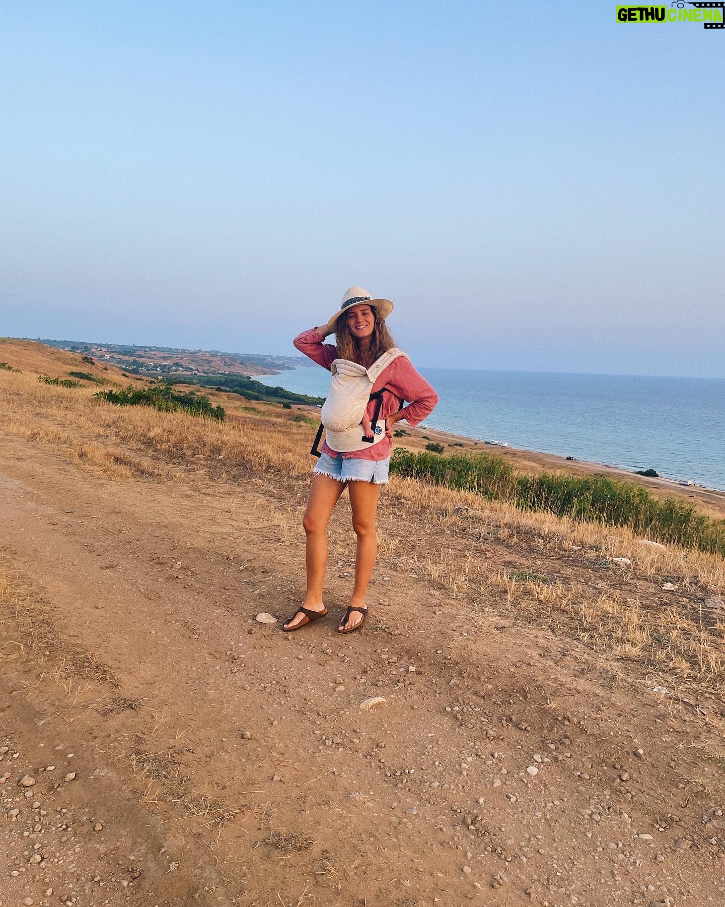 Giusy Buscemi Instagram - C’è sempre qualcosa di bello da scoprire, (dentro e intorno a noi) Anche laddove pensiamo di aver già visto tutto… #discoveringSicily #terramia