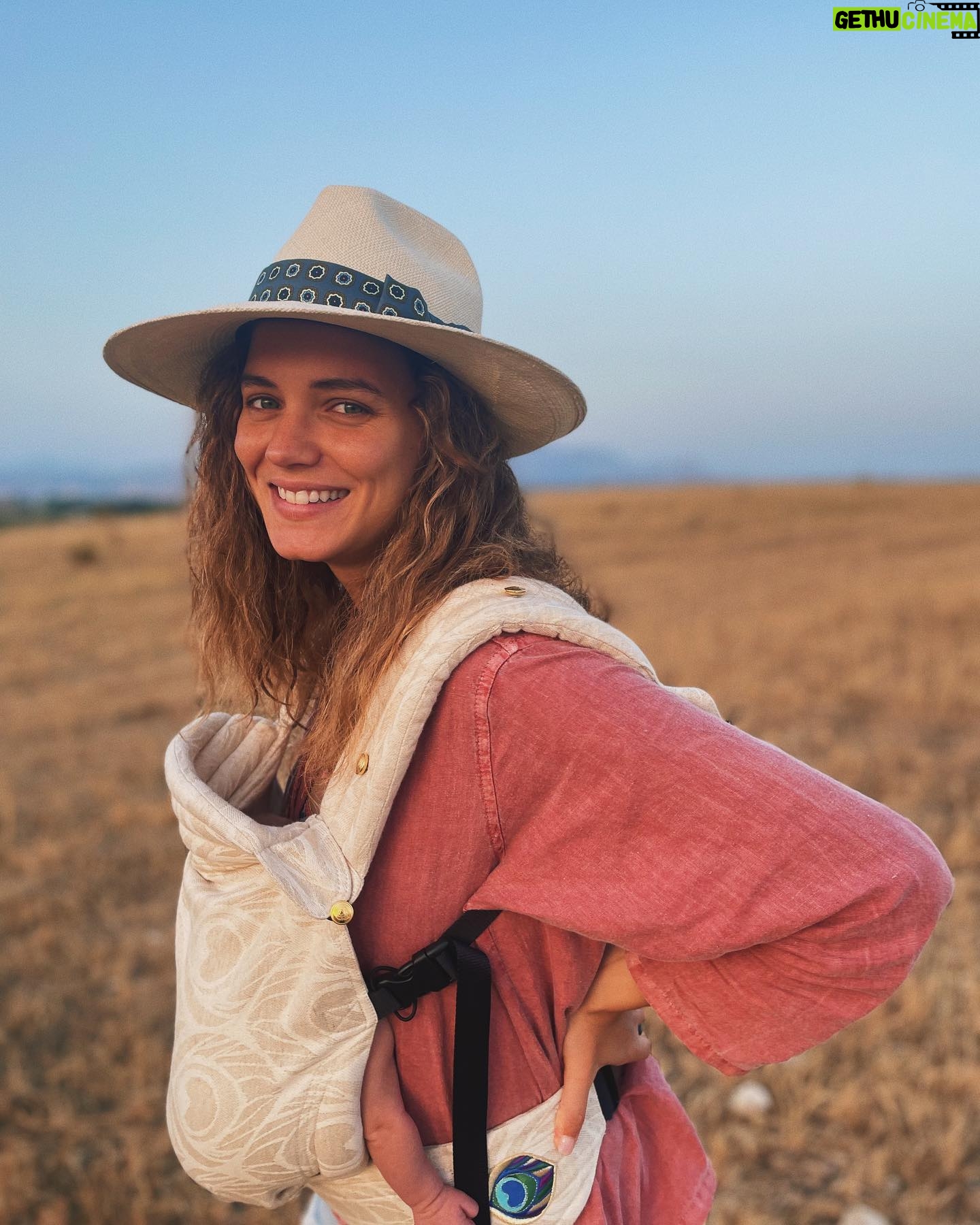 Giusy Buscemi Instagram - C’è sempre qualcosa di bello da scoprire, (dentro e intorno a noi) Anche laddove pensiamo di aver già visto tutto… #discoveringSicily #terramia