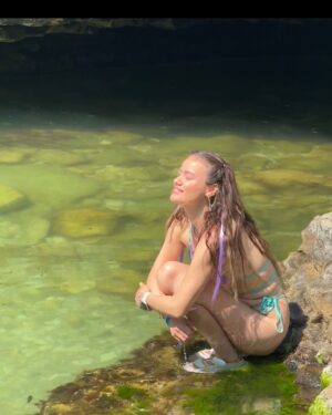 Gizem Denizci Instagram - Heaven on Earth 💜🦄🧞‍♀️ (with one water nymph)🧚🏻‍♂️