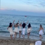 Gizem Emre Instagram - 🤍🕊️SEA LA VIE @dr.emi @milena.karl @mandybork @gizem_xe @sophievize @farinaopoku