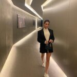 Gizem Emre Instagram - Night walks 💭🤍