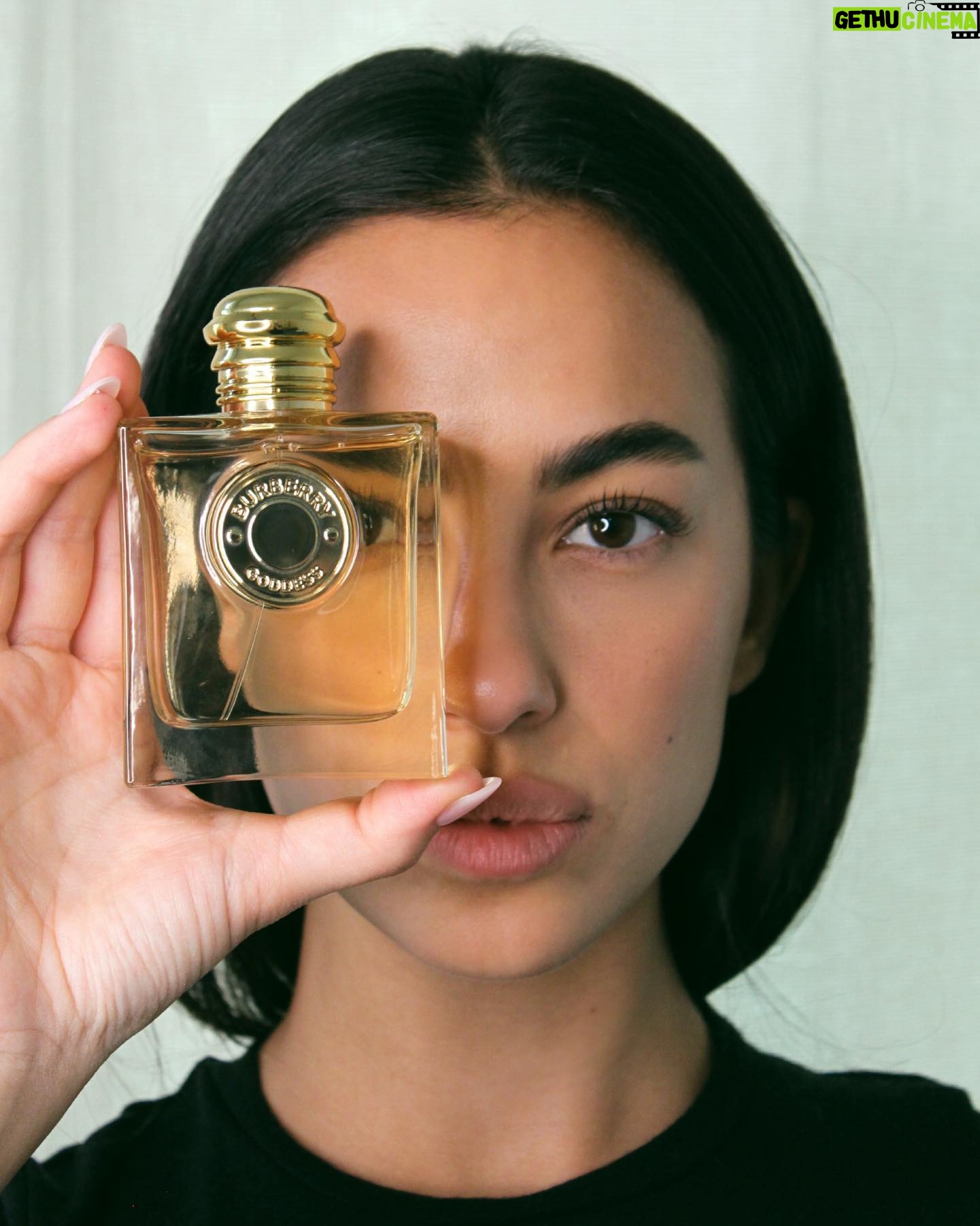Gizem Emre Instagram - Embrace your inner goddess and join me on this journey of self-empowerment @burberrybeauty #BurberryGoddess #BurberryBeauty #thepowerwithin #ad