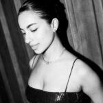 Gizem Emre Instagram – Glückwunsch an alle Gewinner des @filmpreis!Es war mir eine ehre ein Teil des Moderations Ensemble zu sein ✨