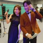 Gladys Tsai Instagram - 萬達集團尾牙主持🎤 跨國大企業就是霸氣 摸彩毫不手軟 獎金一包都是幾十萬的發 讓中獎上台的同仁都笑哈哈🥰 而且大人小孩全都照料 小朋友人人都能跟董事長領紅包🧧 謝謝萬達最可愛又熱情的大神們🥰 #感謝帥哥搭檔彥澤跟你合作超開心 @zachlu0911 #love #life #work #dress #party #singer #mc #host #生活 #工作 #主持 #主持人 #尾牙 #禮服