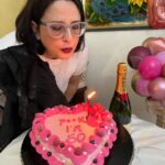 Glenda Resta Instagram - Nell’ultimo mese sono stata molto attiva, ma non vi ho realmente portati nella mia vita, quindi qui un piccolo dump per recuperare ☀️💓 e comunque …buona festa della mamma!!! Come si chiama la vostra? La mia Floriana 💐 • • • #polignanoamare #polignano #puglia #puglialovers #mamma #mum #festadellamamma #family #love