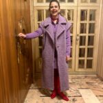 Glenda Resta Instagram - Buona Pasqua 🐣 oggi sono tornata in famiglia! Mi sono vestita super colorata per compensare dato che sono riuscita a portare anche qui il cielo grigio 💀 che fate oggi di bello? Vi leggo 💓💓💓☀️
