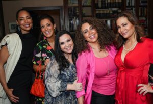 Gloria Calderón Kellett Instagram - The Calvary came out to support. Thank you @equisculture for throwing the most beautiful celebration for “One of The Good Ones!”

@equisculture
@pasadenaplayhouse
@gloriakellet

Photo credit Getty // Gonzalo Marroquín @g.n.z.0