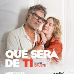 Gloria Carrá Instagram – Se miraron. Se gustaron. Se amaron. Se desencontraron. Se odiaron. Se reencontraron.

¿Quién no pasó por esos lugares? ¿Quién no sintió, adoró, dolió, renunció, gozó, desesperó, conquistó, rechazó, y vaya a saber cuántas cosas más? ¿Quién no conoció cada una de las etapas de esa cosa extraña llamada amor? ¿Y quién no sintió que para cada una de esas etapas alguien compuso la canción perfecta?
Qué será de ti es esa historia de amor, contada a través de doce canciones inolvidables. Tan inolvidables como ese amor.

QUE SERÁ DE TI

Dramaturgia: @javierdaulteoficial
Intérpretes: @gloria_carra @fenadella
Diseño de vestuario: @fernanda.caride
Dirección musical: @lolomicucci
Músicos: @colobelmonte @lolomicucci @horaciochichosalerno
Fotografía y diseño gráfico: @patrickvegezzi
Producción ejecutiva: @zoilogarces
Dirección: @javierdaulteoficial

Agradecimientos: 
@turkeyindumentariaok
@antonelli 
@rsrt.buenosaires