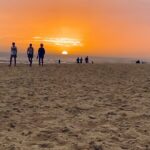 Gloria Carrá Instagram – Cae el sol 
  Se mete en el mar.

  Pidan deseos ✨