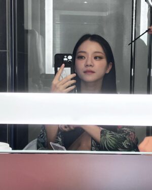 Go A-sung Instagram - 행복한 도쿄였어요 
#이두나 화이팅!