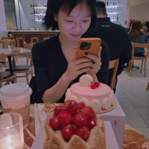 Go A-sung Instagram - 조그만 사랑을 많이 만들어… 향기로운 나날 이루십시오 -이해인