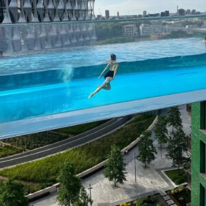 Go A-sung Instagram - Swimming in the sky