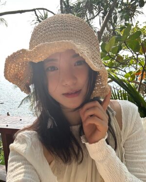 Go Bo-gyeol Instagram - Love #Thailand 🧡🙈🌴