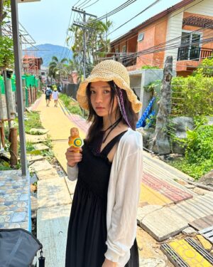 Go Bo-gyeol Instagram - Love #Thailand 🧡🙈🌴