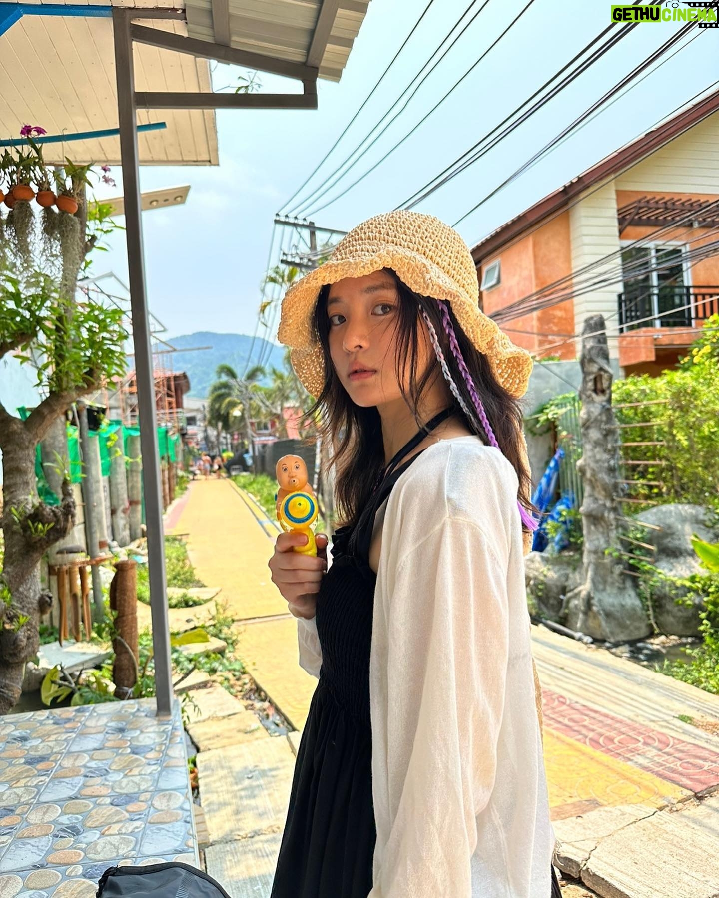 Go Bo-gyeol - 67.5K Likes - Love #Thailand 🧡🙈🌴