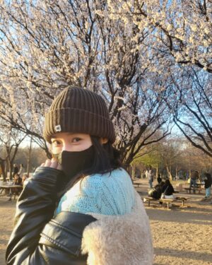 Go Bo-gyeol Instagram - April 💐 🌸요즘 날씨가 너무 좋네요..🌷좋은 주말 되세요🦄