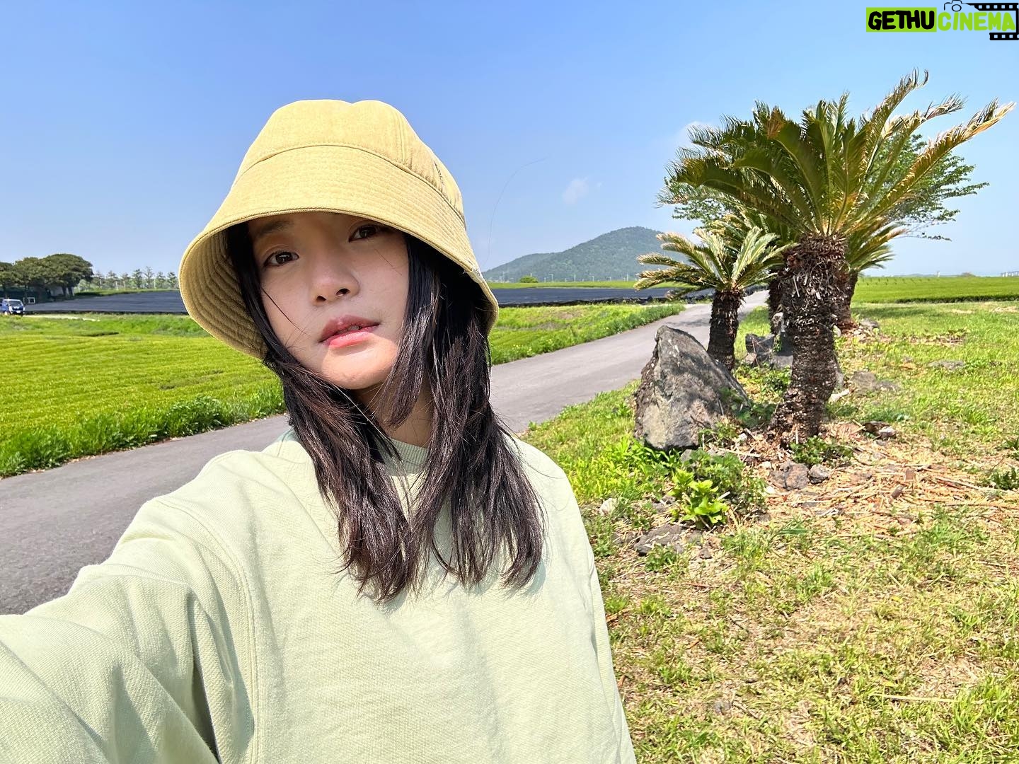 Go Bo-gyeol - 72.7K Likes - 🐦❓
.
.
.
보이지 않아도 있는 새