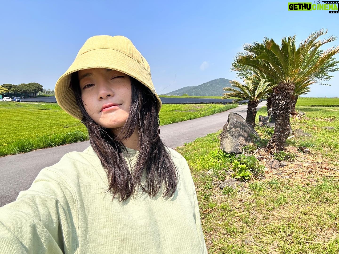 Go Bo-gyeol - 72.7K Likes - 🐦❓
.
.
.
보이지 않아도 있는 새
