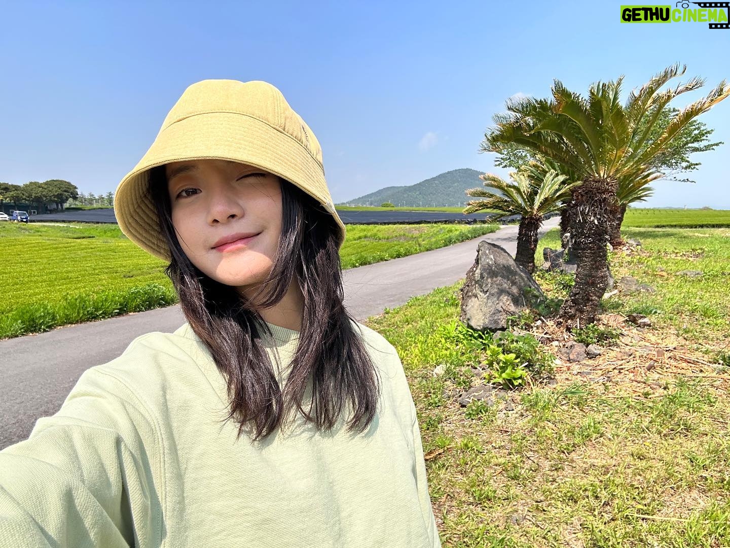 Go Bo-gyeol - 72.7K Likes - 🐦❓
.
.
.
보이지 않아도 있는 새