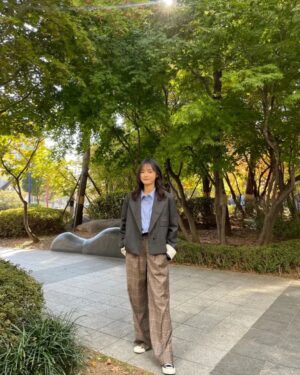 Go Bo-gyeol Instagram - 벌써 마지막주네요.. 😳 오늘밤 10시30분 #tvN 
#성스러운아이돌 봐주실거죠?