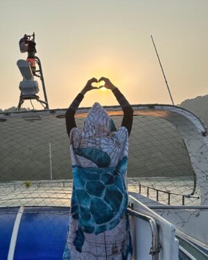 Go Bo-gyeol Instagram - Throw in the deep water #심연 💙🦋