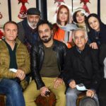 Golab Adine Instagram - مايل بوديد برگ بزنيد؛ يكى از زيباترين تصويرها براى هر دست اندر كار هنرِ نمايش ،ديدن سالن پر از تماشاچى است يادگارى هائى از اجراى " بانوى محبوب من" سالن اصلى تئاتر شهر / پاييز و زمستان ١٤٠٠ #بانوى_محبوب_من #تئاتر #گروه_تئاتر_مرواريد#تئاتر_شهر#گلاب_آدينه#نورا_هاشمى#طاهره_آهنى#حميد_علينژاد#رضا-خضرائي#مهرداد_آبجار#شيماه_ميرحميدى#سارا_اسكندرى#پيمان_گرزم#ويليام_نيرى#طاها_افشين#جليل_فرجاد_امير_غفارمنش#رضا_عمرانى#على_دولتيارى_#آذين پورزند#شيماه_خاسب#ابراهيم_گله دارزاده#نسان_باشيم_سگ ها_را_نكشيم#ماسك_بزنيم#پرده _خانه